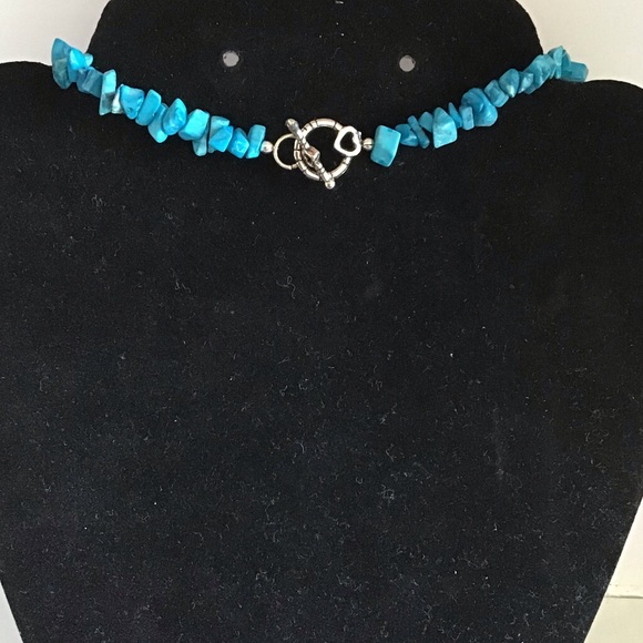 Handcrafted 16" Length Turquoise Chips Sterling Silver Jewelry Set - Picture 5 of 8